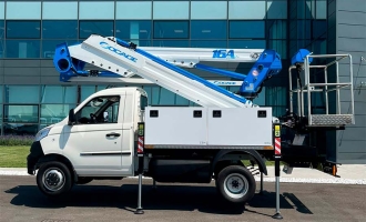 Sencillez y versatilidad en camión Piaggio con cesta elevadora